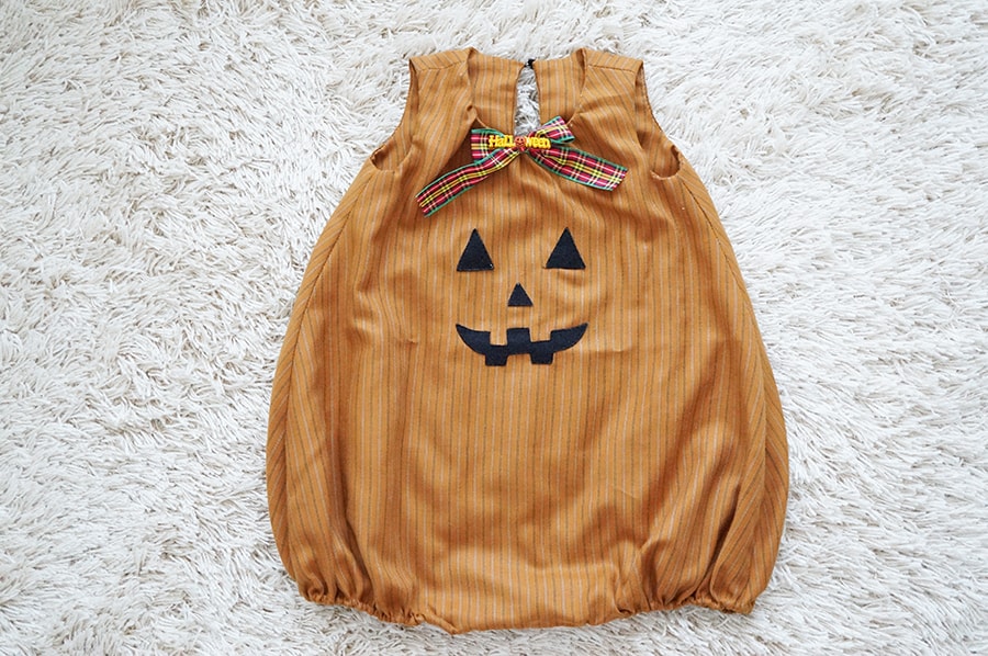 赤ちゃんのかぼちゃの衣装、手作りパンプキンオールの無料型紙